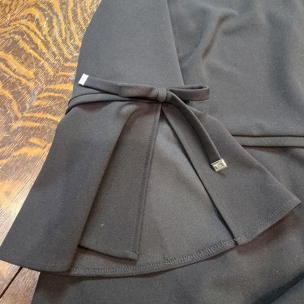 Tommy Hilfiger Black Cocktail Dress w/Bell Sleeves Sz 14 - Picture 5 of 13